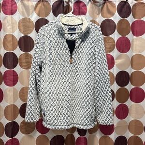 Simply Southern Cozy White and Gray Textured Pullover